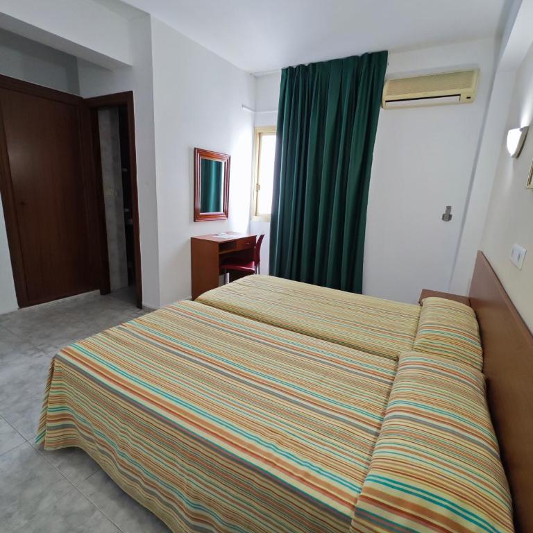 Hotel Camposol - Habitación Doble - 1 o 2 camas - 4