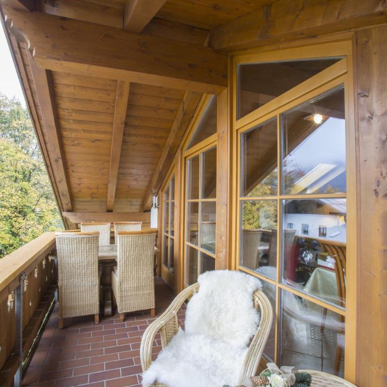Golden GaPa Penthouse 1 - Deluxe Two-Bedroom Apartment with Mountain View - 21