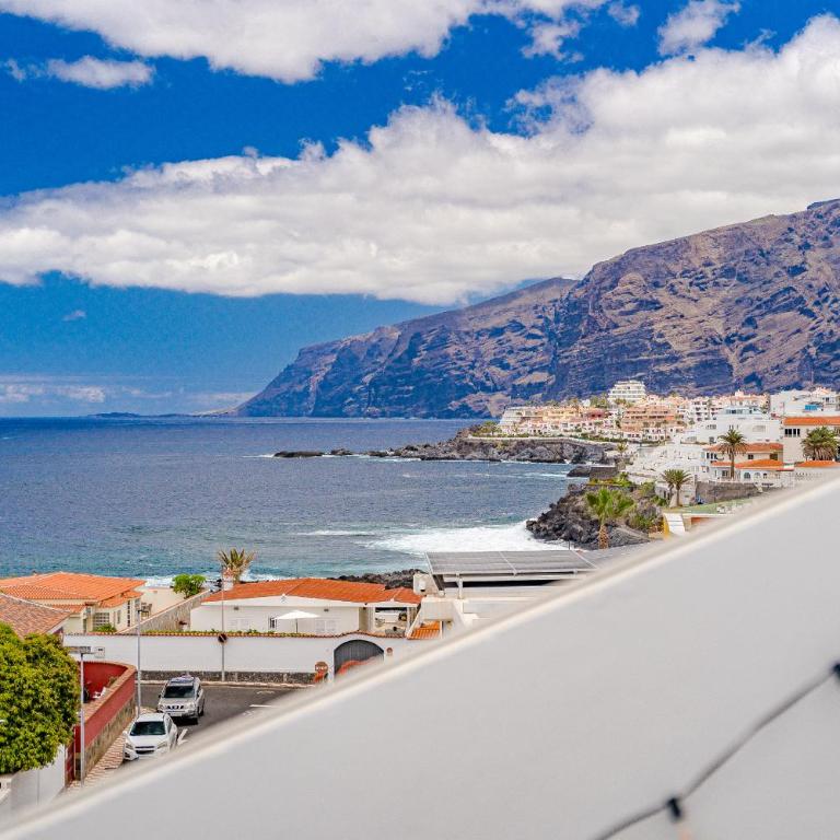 2BDR Ocean View & Large PRIVATE Terrace in Puerto de Santiago - Apartamento de 2 dormitorios - 1