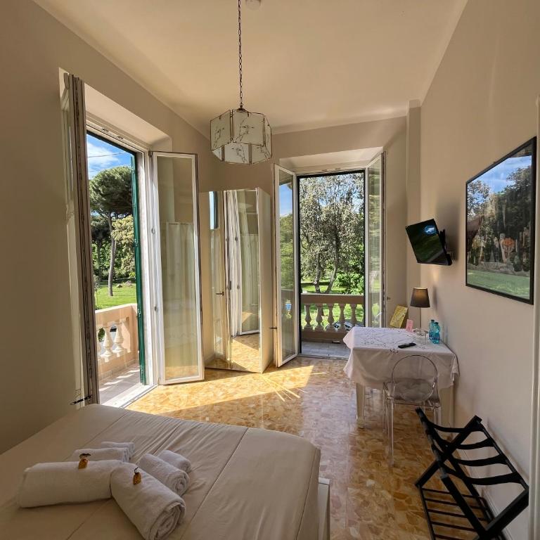 Pura vida - Double Room with Private External Bathroom - 9