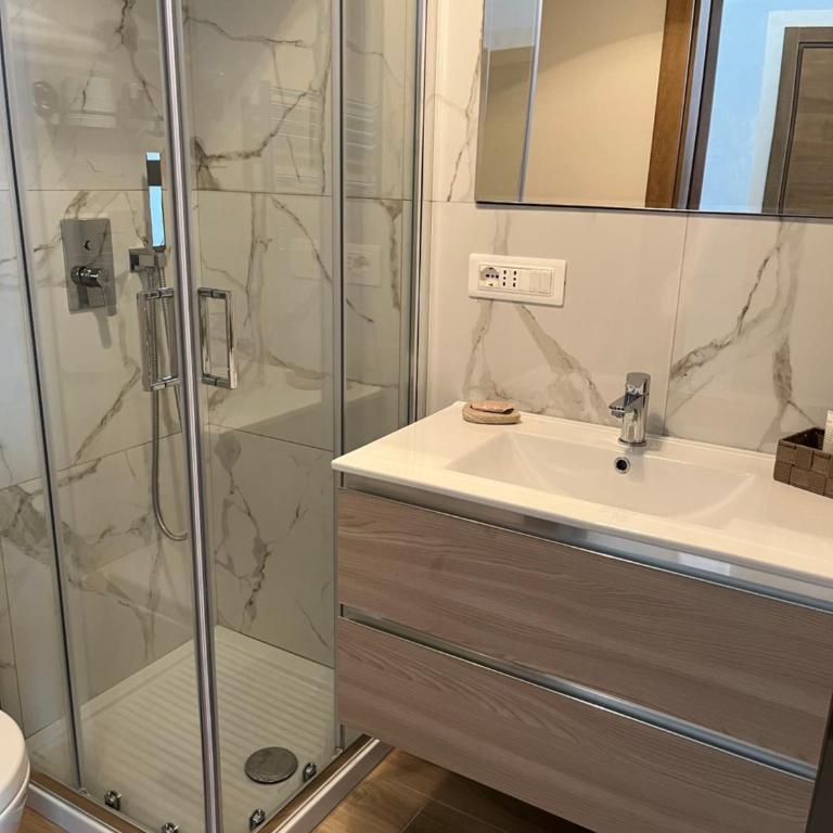 Pura vida - Double Room with Private External Bathroom - 13