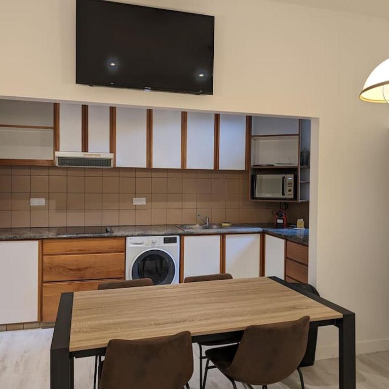 MYD - T3 Industrial Spirit - Two-Bedroom Apartment - 3