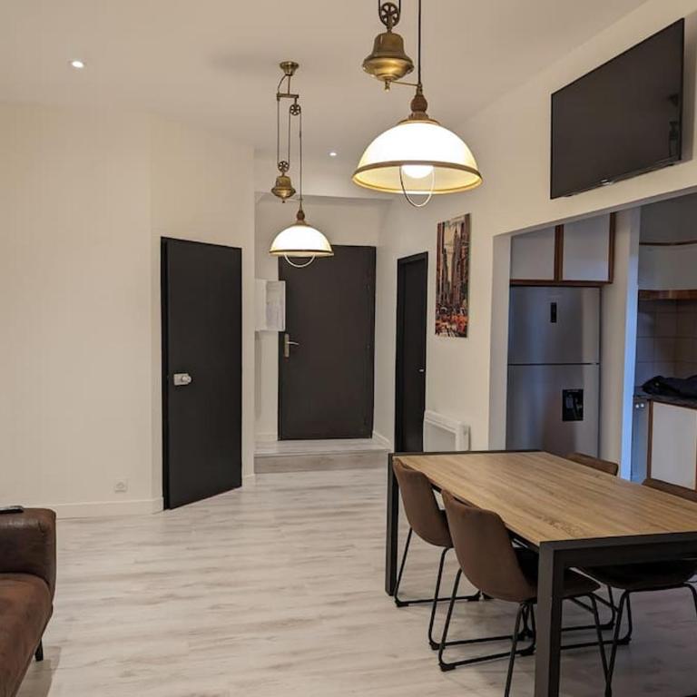 MYD - T3 Industrial Spirit - Two-Bedroom Apartment - 17