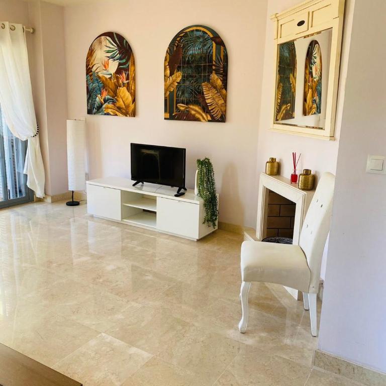 Golden Dreams of Marbella - Apartment with Sea View - 4