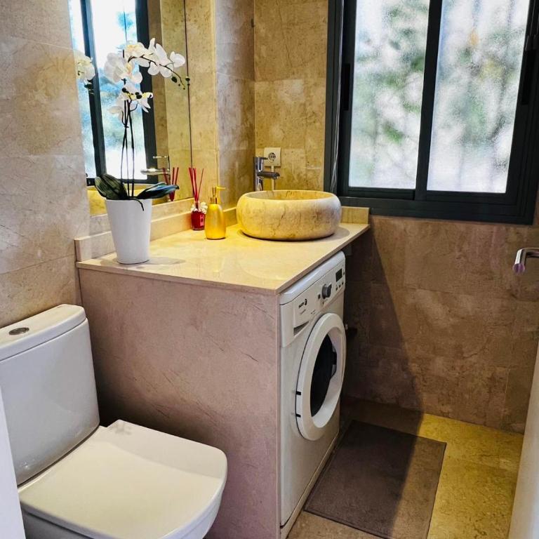 Golden Dreams of Marbella - Apartment with Sea View - 20