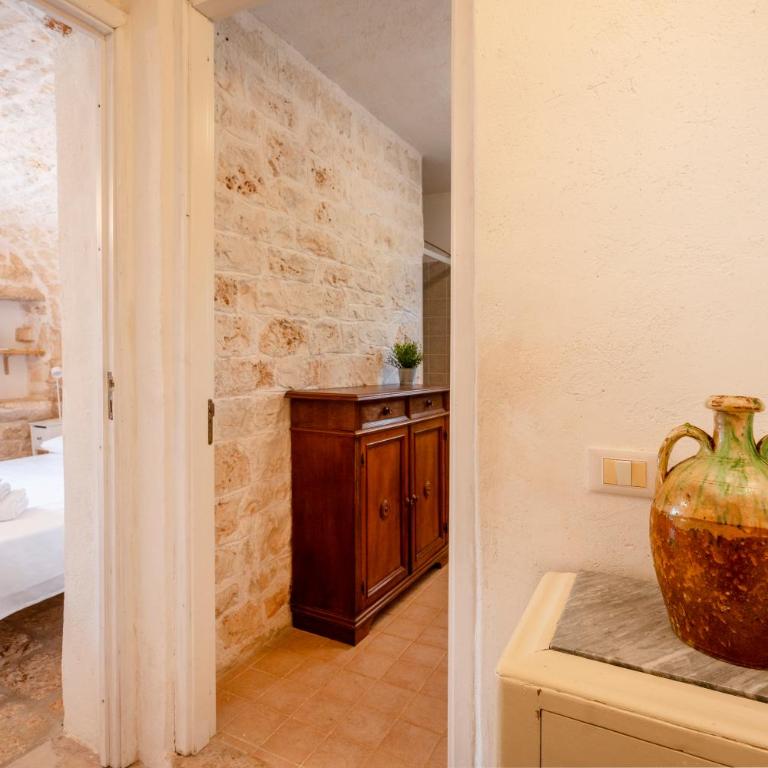 GuestHost - Poetry House - Idyllic Country Villa Retreat - One-Bedroom Villa - 20