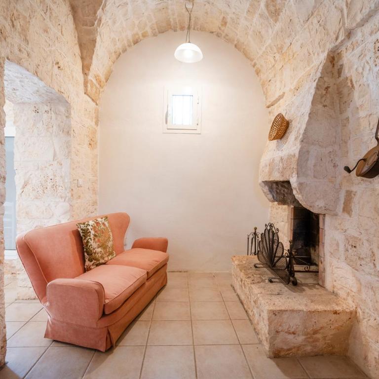 GuestHost - Poetry House - Idyllic Country Villa Retreat - One-Bedroom Villa - 11