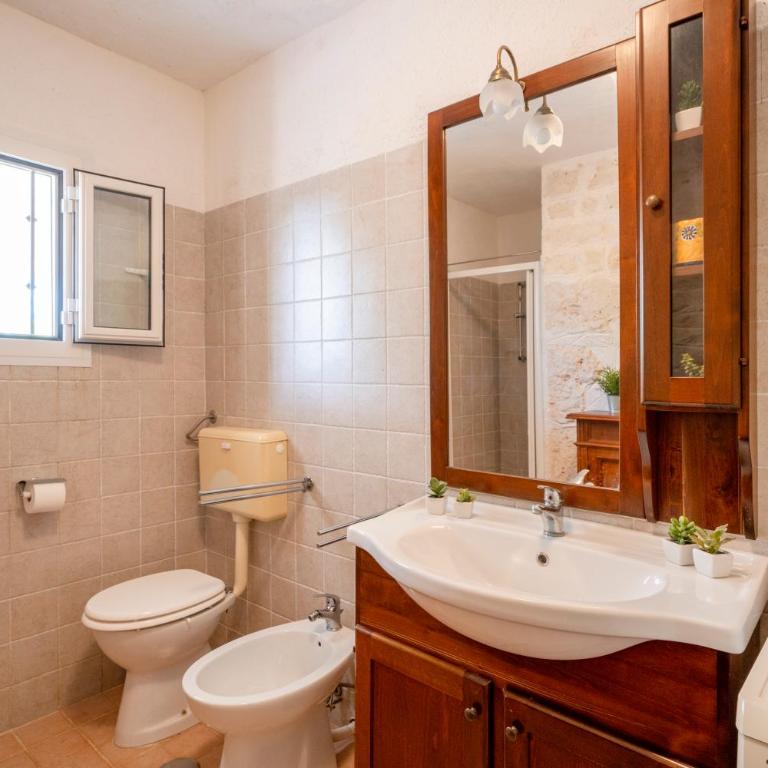 GuestHost - Poetry House - Idyllic Country Villa Retreat - One-Bedroom Villa - 21