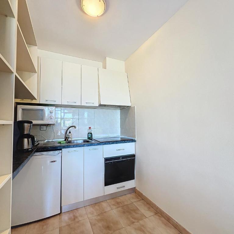 GR Reserva 17-2-12 - Piso muy cerca de la Playa - Apartamento de 1 dormitorio con vistas a la piscina - 6