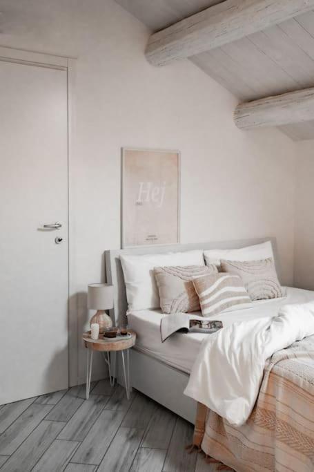 [Ferrara Centro - Karumi Apt] - Monolocale - 1