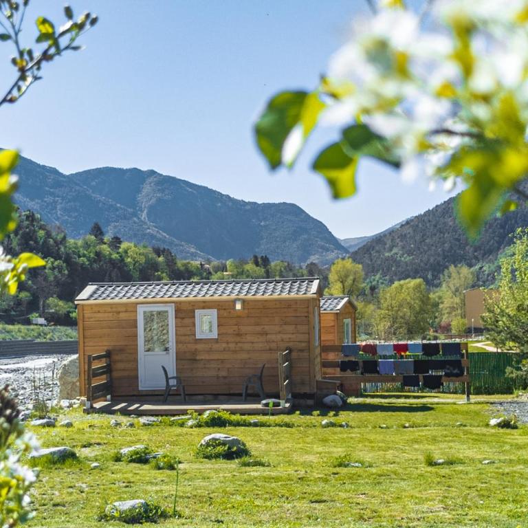 Camping 3* Les Templiers - Bungalow - 1
