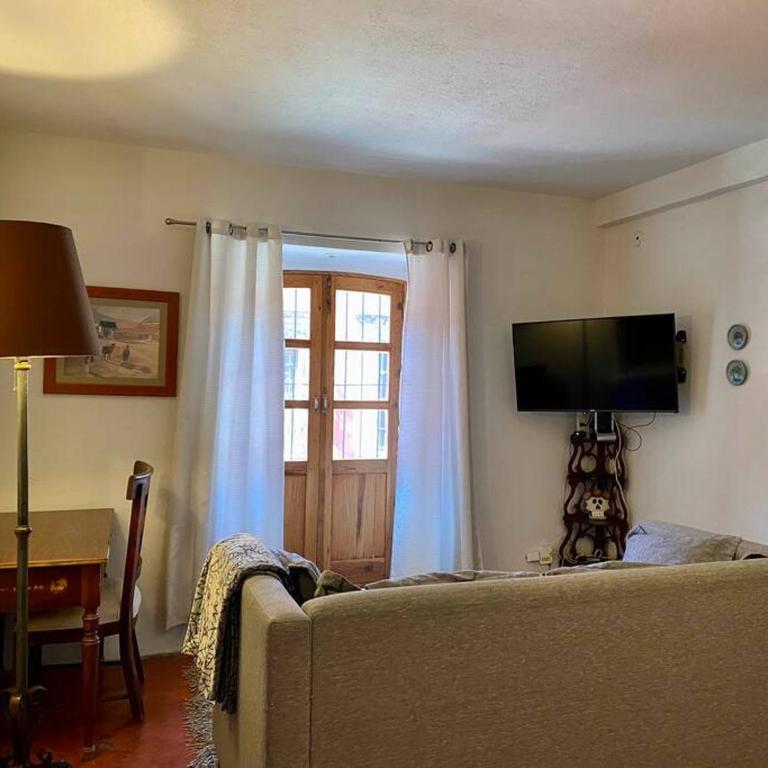 Couple's Getaway Home near La Parroquia 4Min Walk - Casa con 1 dormitorio - 34