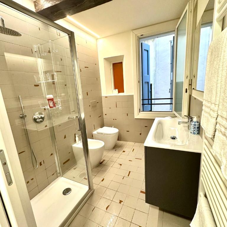 Home 28 appartamento nel cuore di Modena centro - Appartamento con 2 Camere da Letto - 5