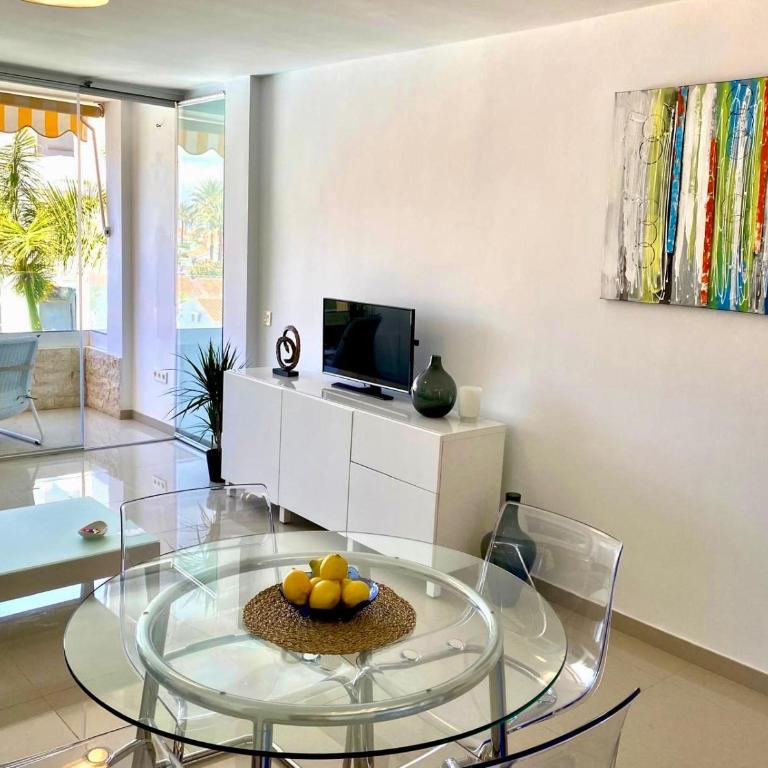 Tanife 310 - Playa del Ingles comfort Suite with Sunset view - One-Bedroom Apartment - 12