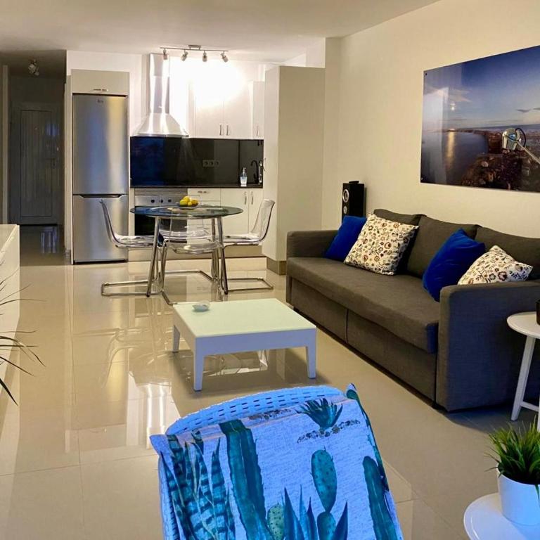 Tanife 310 - Playa del Ingles comfort Suite with Sunset view - One-Bedroom Apartment - 1