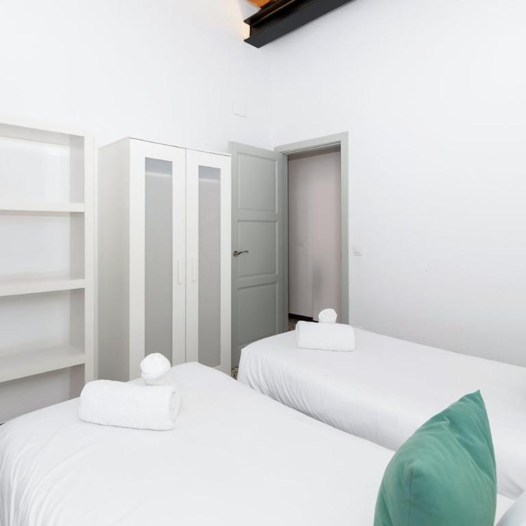 GuestReady - A perfect stay in Ciutat Vella - Two-Bedroom Apartment - 16