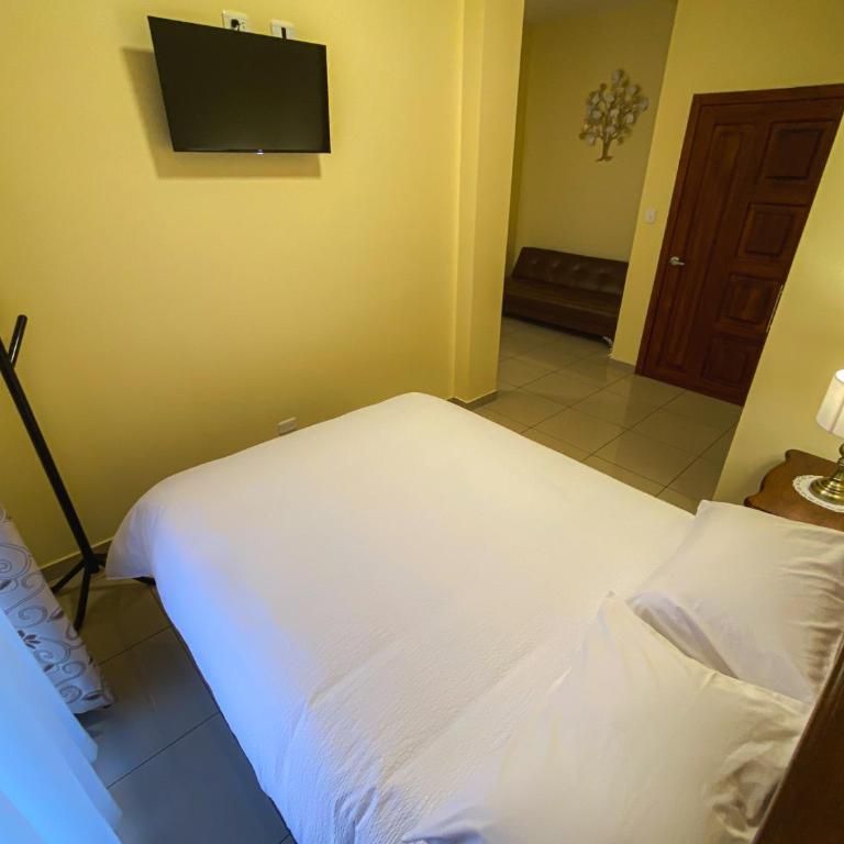 Gran Hotel REX - Suite Familiar - 9