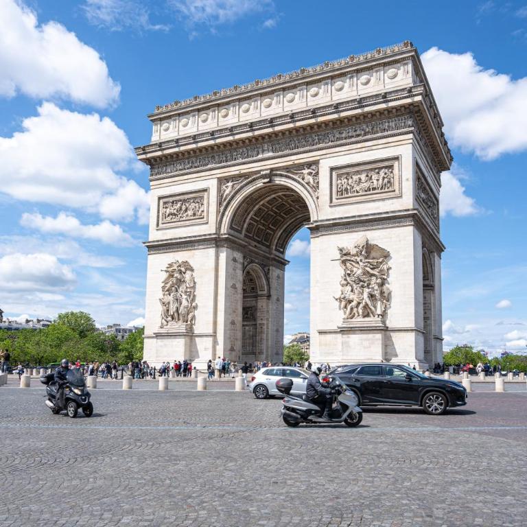Big apartment 2BR Arc de Triomphe 4-6p - Appartement 2 Chambres - 21