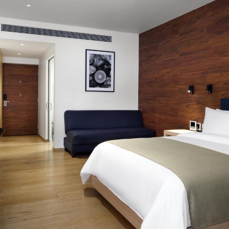 voco Guadalajara Neruda by IHG - Habitación adaptada para personas con movilidad reducida - Cama grande - Planta alta - 4