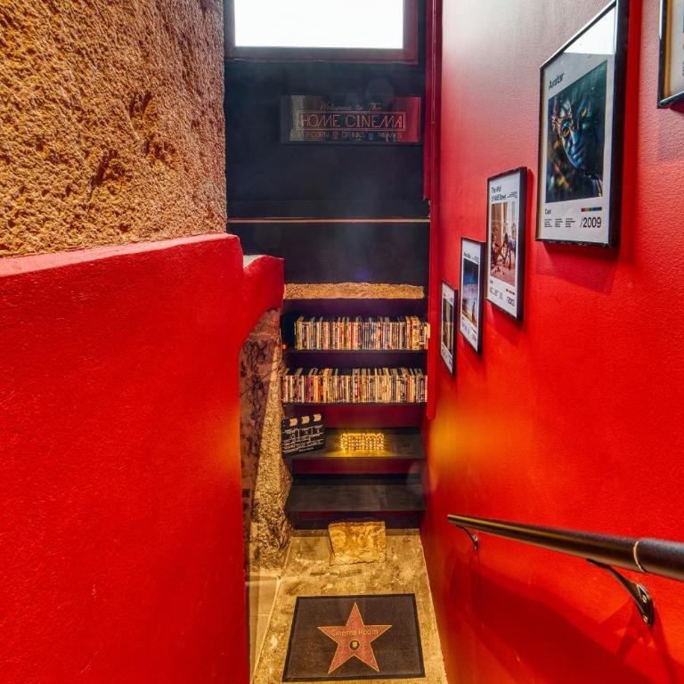 Movie Room Immersion unique et atmosphère cosy assurée - wifi inclus - Studio - 2