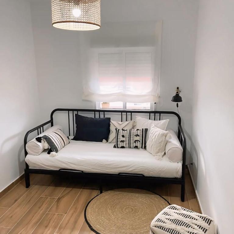 Apartamento Boho Chic a 200 m del Mar - Two-Bedroom Apartment - 9