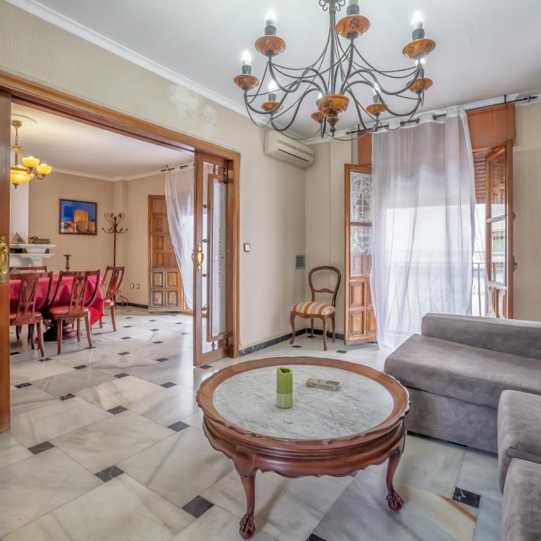 Casa con patio María Auxiliadora - Casa de 5 dormitorios - 26