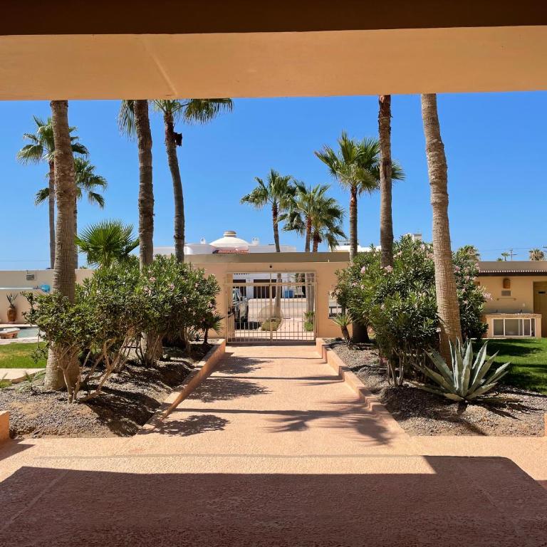 Corona del Mar By Rocky Host - Apartment - Ground Floor - 26