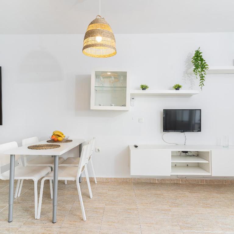 Blonzu Costa de Marfil - One-Bedroom Apartment - 16