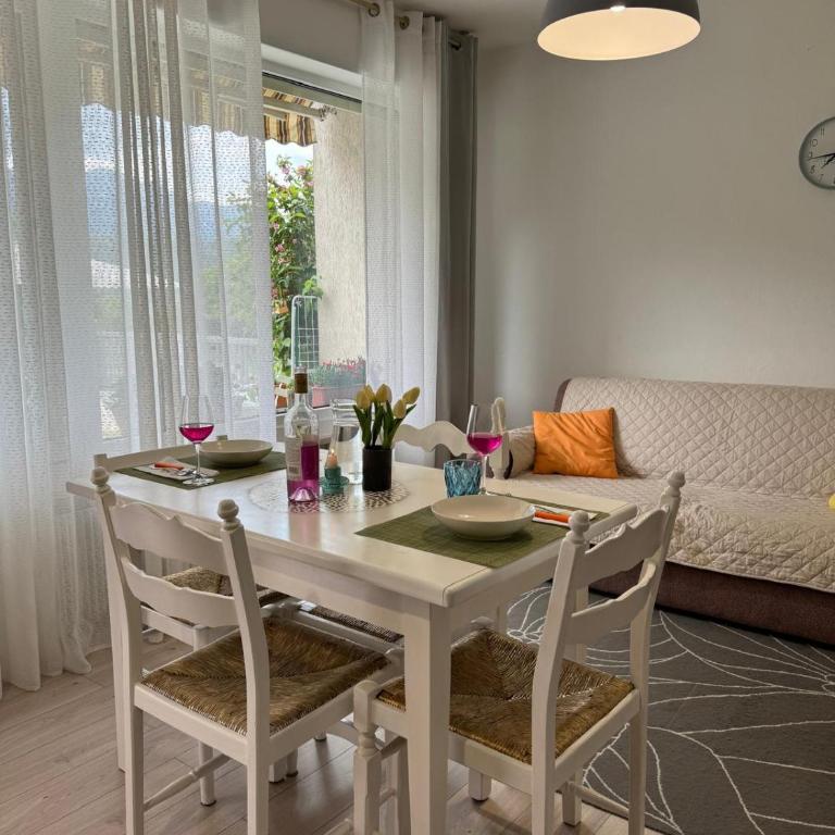 Green House Next - Lovely Apartment for family and Free Parking - One-Bedroom Apartment - 14