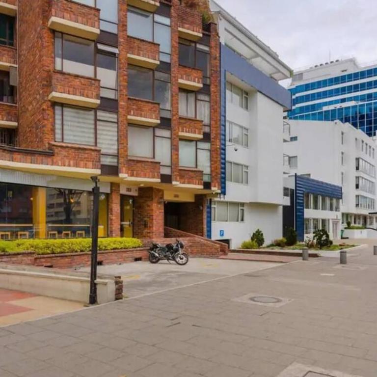 Luxury One Bedroom With Desk and Monitor - Apartamento de 1 dormitorio - 13