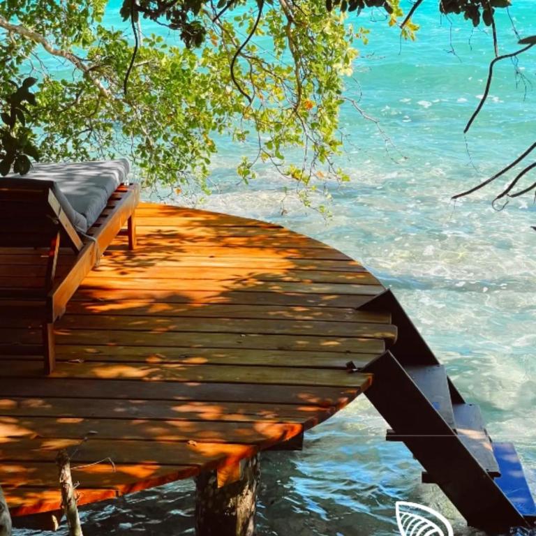 7 CIELOS BACALAR. - Habitación con cama extragrande y vistas al lago - 9