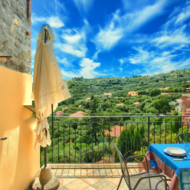 casa con terrazza panoramica in tipico borgo ligure - Two-Bedroom House - 25