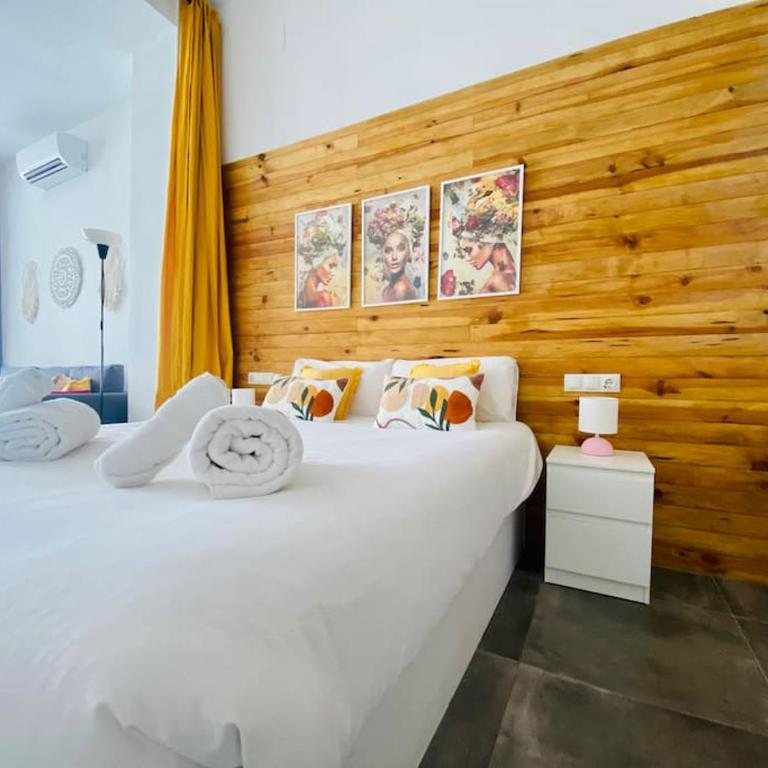 Beach Flat for Family & Groups - Two-Bedroom Apartment - 16
