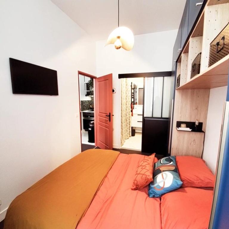 Ravissant appartement entièrement rénové T2, proche de la rue Saint Catherine - One-Bedroom Apartment - 17