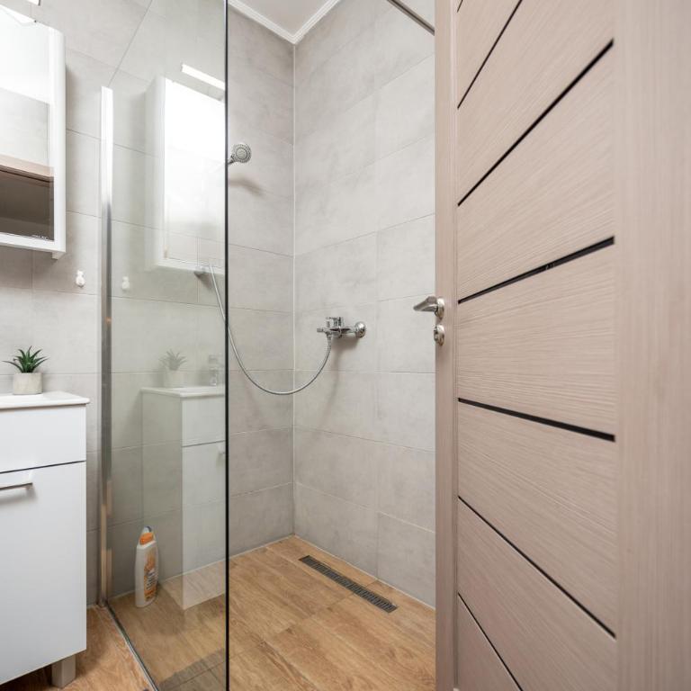Omnia - One-Bedroom Apartment - 39