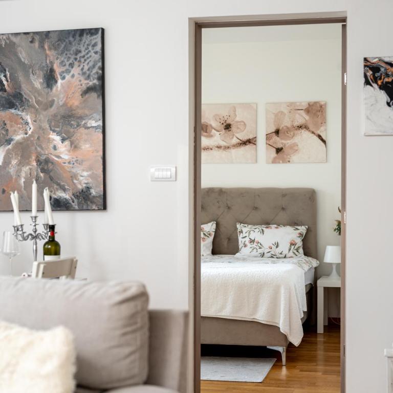 Omnia - One-Bedroom Apartment - 1