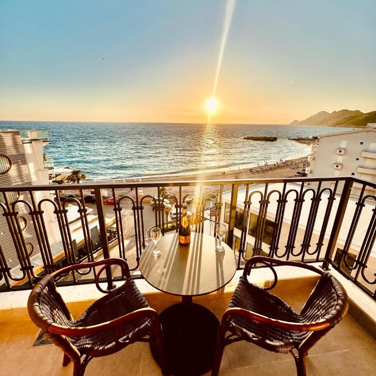 Skyline Apartments - One-Bedroom Apartment with Balcony and Sea View - 73