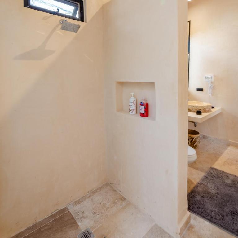 Casa mi Merida Centro, alberca, tina, cuarto king size, cuarto 2 camas dobles - Two-Bedroom Villa - 63