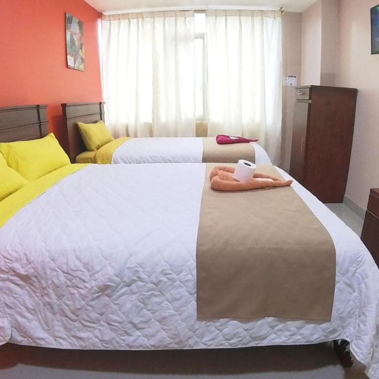 Hostal Flor de los Ángeles Guamote - Habitación Triple con baño privado - 6