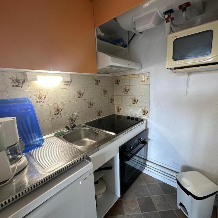 Appartement cosy à 300m de l'océan au cœur de la station - Balcon et parking sécurisé - One-Bedroom Apartment - 16