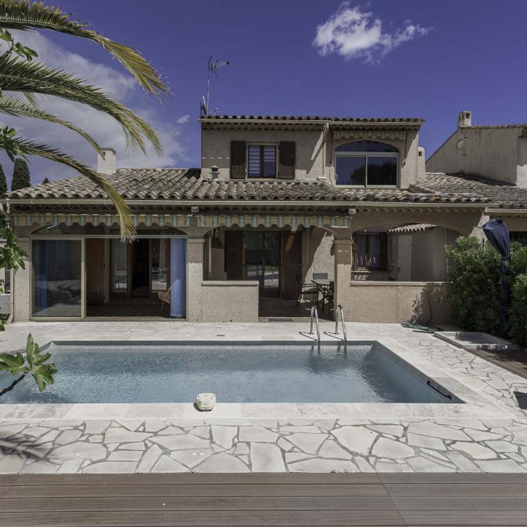 Casa Mia by Halldis - Villa - 1