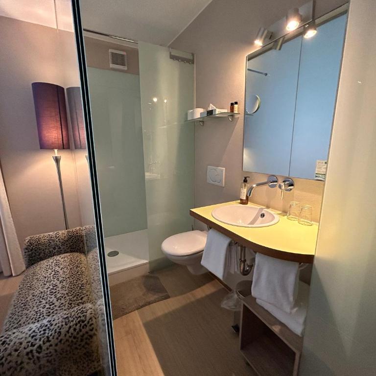 Maxhotel - Business Zimmer mit Kingsize-Bett - 3