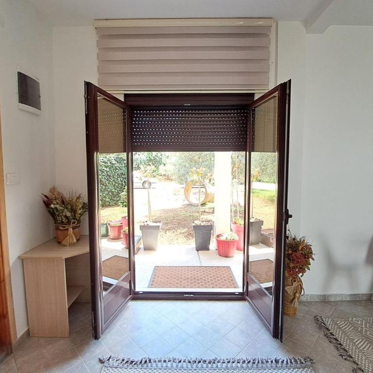 Olive apartment - Apartman sa Balkonom i Lepim Pogledom - 3
