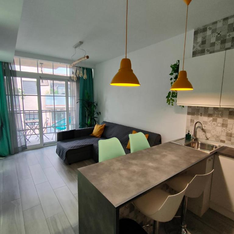 Aloha Lloret de Mar city center - One-Bedroom Apartment - 2