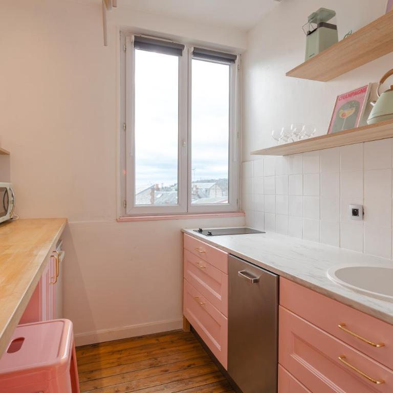Appartement coloré proche du centre ville et de la gare - Apartment mit 2 Schlafzimmern - 9