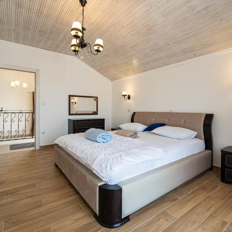 Sunset & Sunrise Villas in Stanisici-Two Villas With Common Pool - Superior Vila - 17