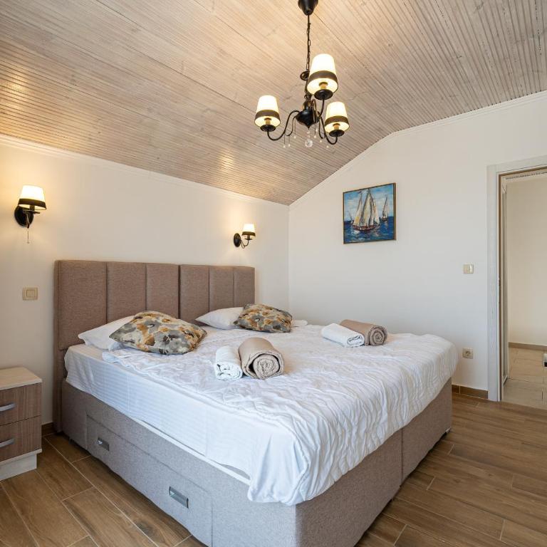 Sunset & Sunrise Villas in Stanisici-Two Villas With Common Pool - Superior Vila - 19