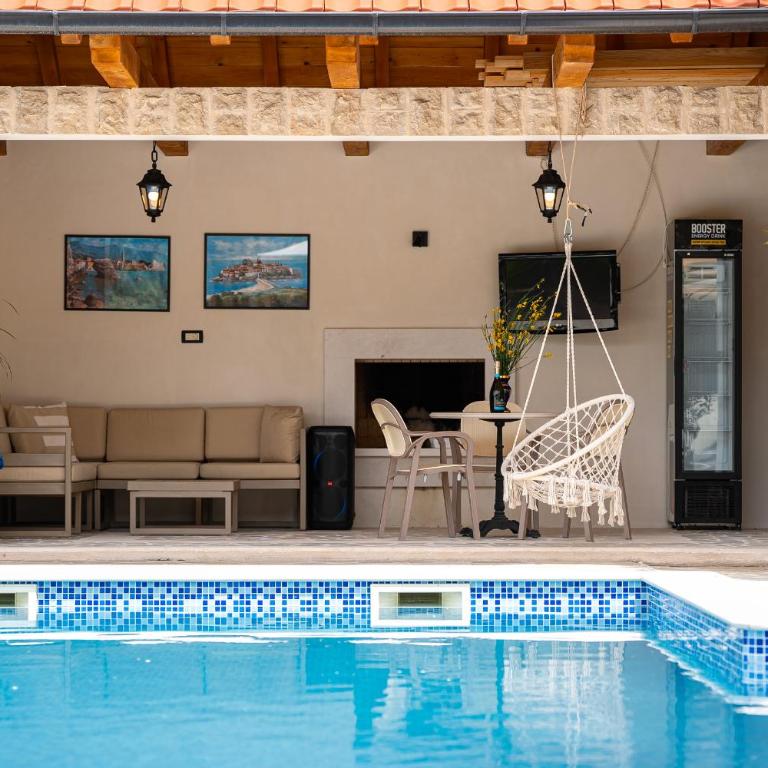 Sunset & Sunrise Villas in Stanisici-Two Villas With Common Pool - Superior Vila - 2