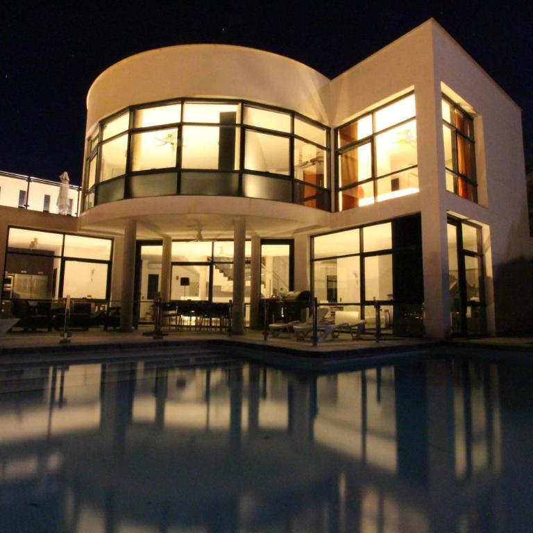 Villa Olivia with amazing sea- and coast views and private swimming pool! - Villa con piscina privada - 3