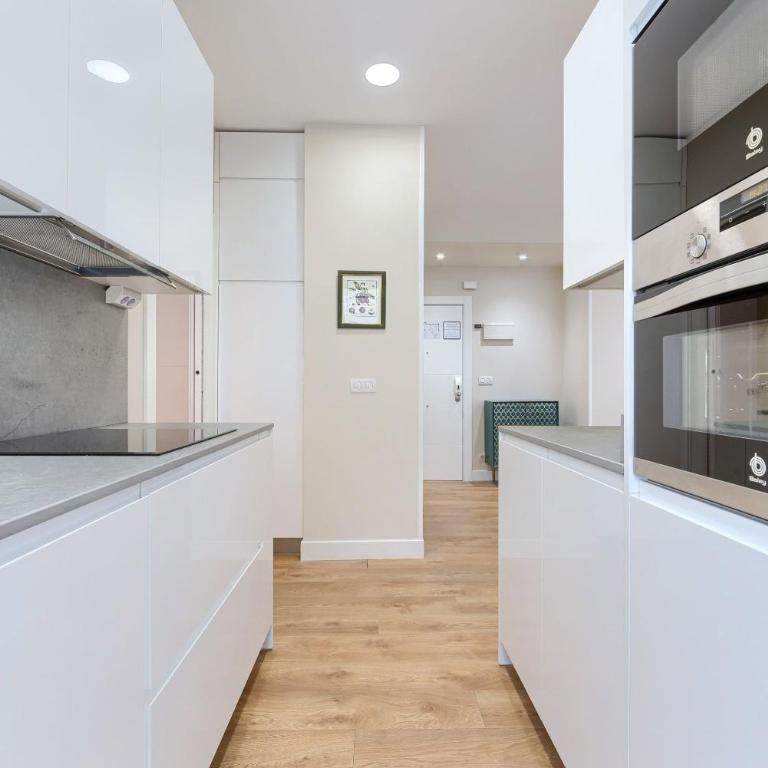 Vivienda Turistica Tivoli Centrico y Moderno - Apartamento de 3 dormitorios - 7